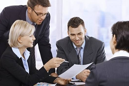 他人借用信用卡，债务归属解析